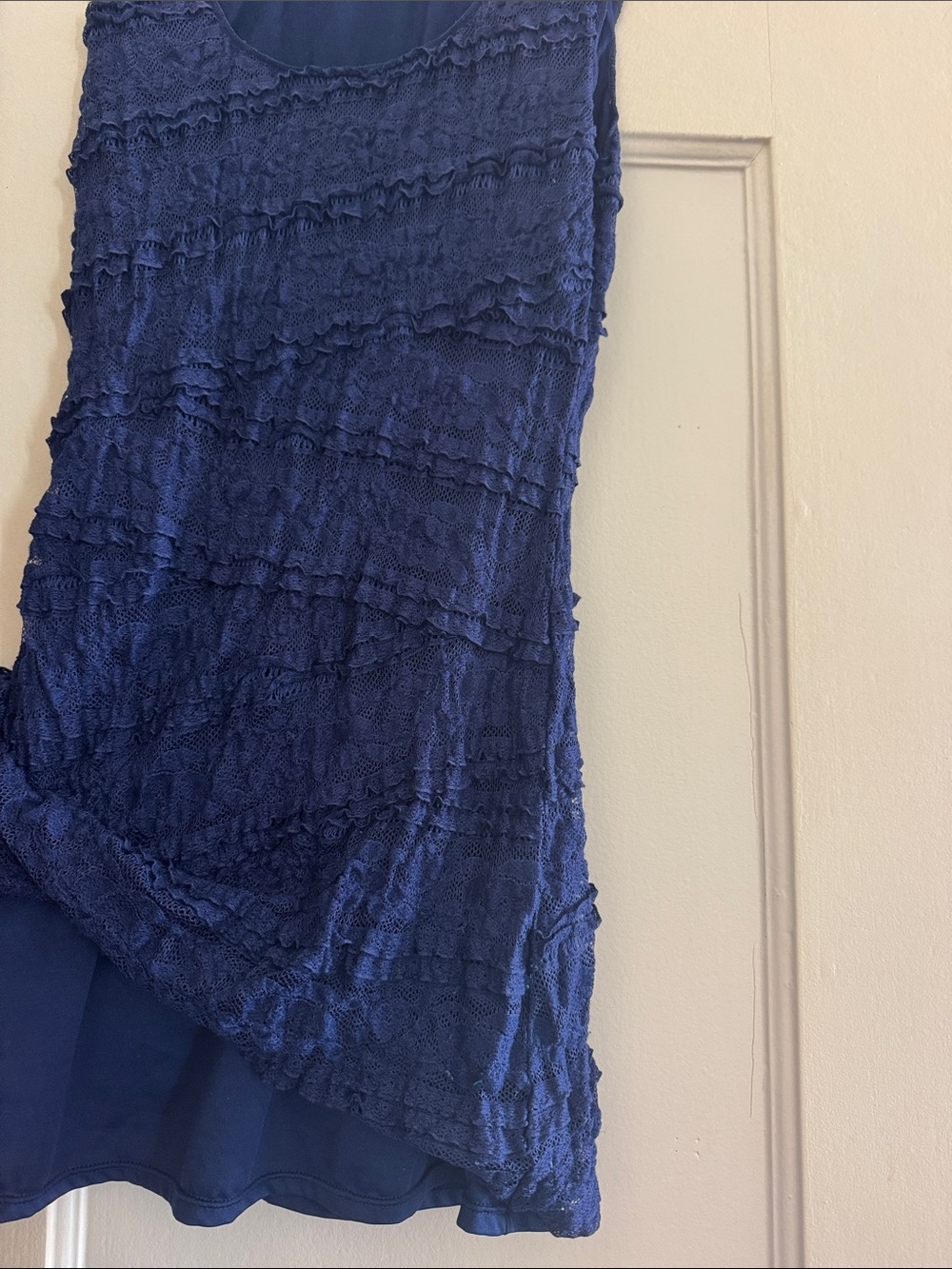 Max Studio Navy Ruffle Lace Sleeveless Shell - Picture 4 of 4